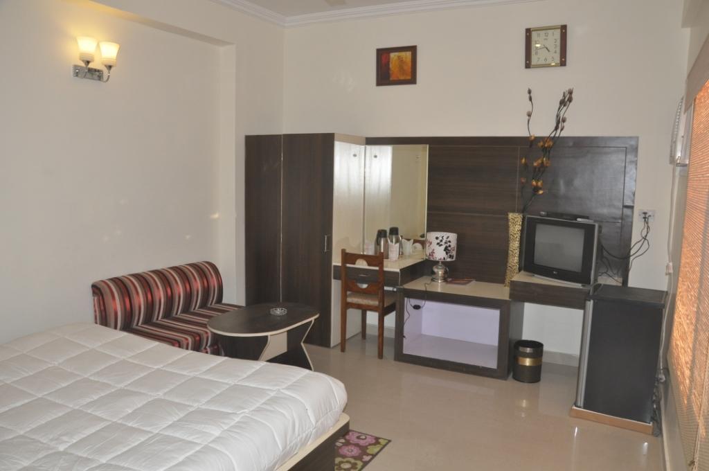 Hotel Mount View Катра Стая снимка