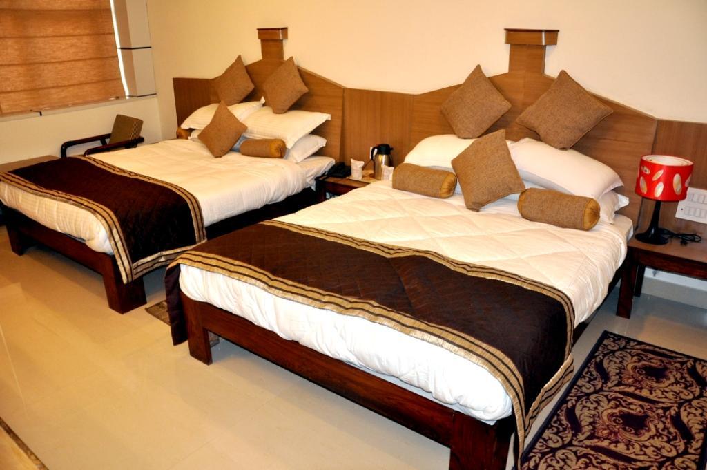 Hotel Mount View Катра Стая снимка