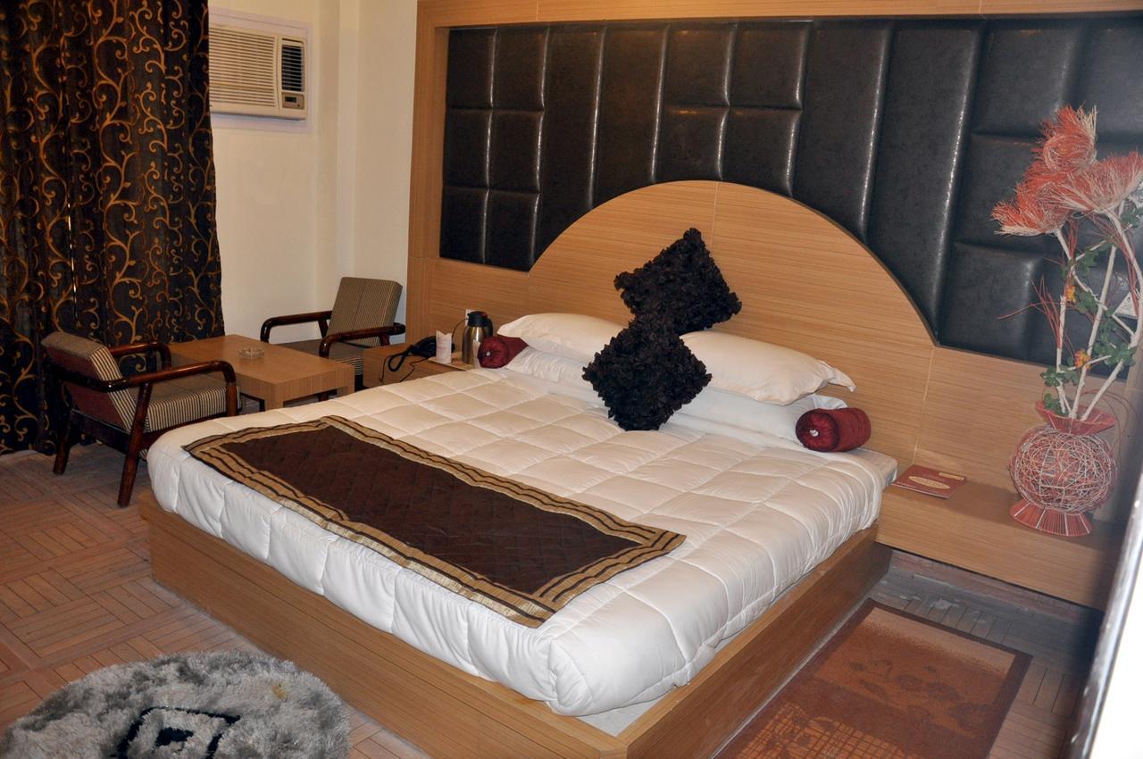 Hotel Mount View Катра Стая снимка